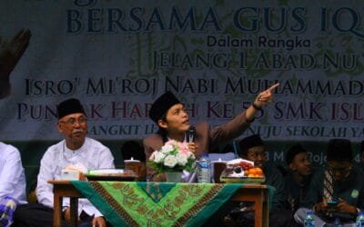 ISTIGHOSAH DAN PENGAJIAN BERSAMA GUS IQDAM
