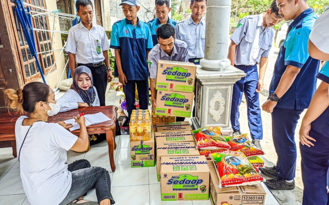 Ledakan Petasan Blitar Masuk Bencana Sosial, SMK Islam 1 Blitar Berikan Bantuan