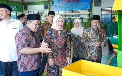 Ibu Dr. Hj. Ida Fauziyah, M.Si, Menteri Ketenagakerjaan RI, Kunjungi BLKK Al-Muhsin SMK Islam 1 Blitar