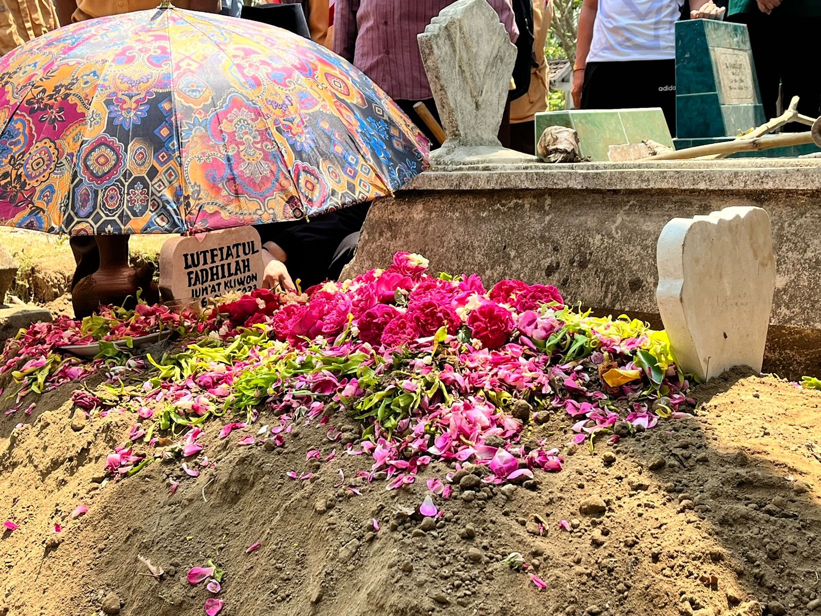 In Memoriam: Selamat Jalan Ibu Dra. Luthfiatul Fadhilah, Guru Senior SMK Islam 1 Blitar
