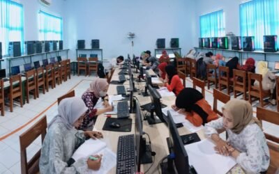 Ribuan Mahasiswa Universitas Terbuka (UT) Malang Sukses Jalani Ujian Akhir Semester di SMK Islam 1 Blitar