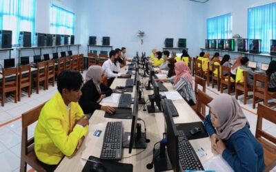 Universitas Terbuka Malang Gelar Ujian Akhir Semester di SMK Islam 1 Blitar untuk Memberikan Layanan yang Lebih Dekat kepada Mahasiswa