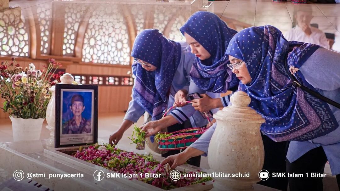 Peringatan Harlah Ke-56 SMK Islam 1 Blitar: Ziarah Muassis untuk Mengenang Tokoh-Tokoh Terkemuka