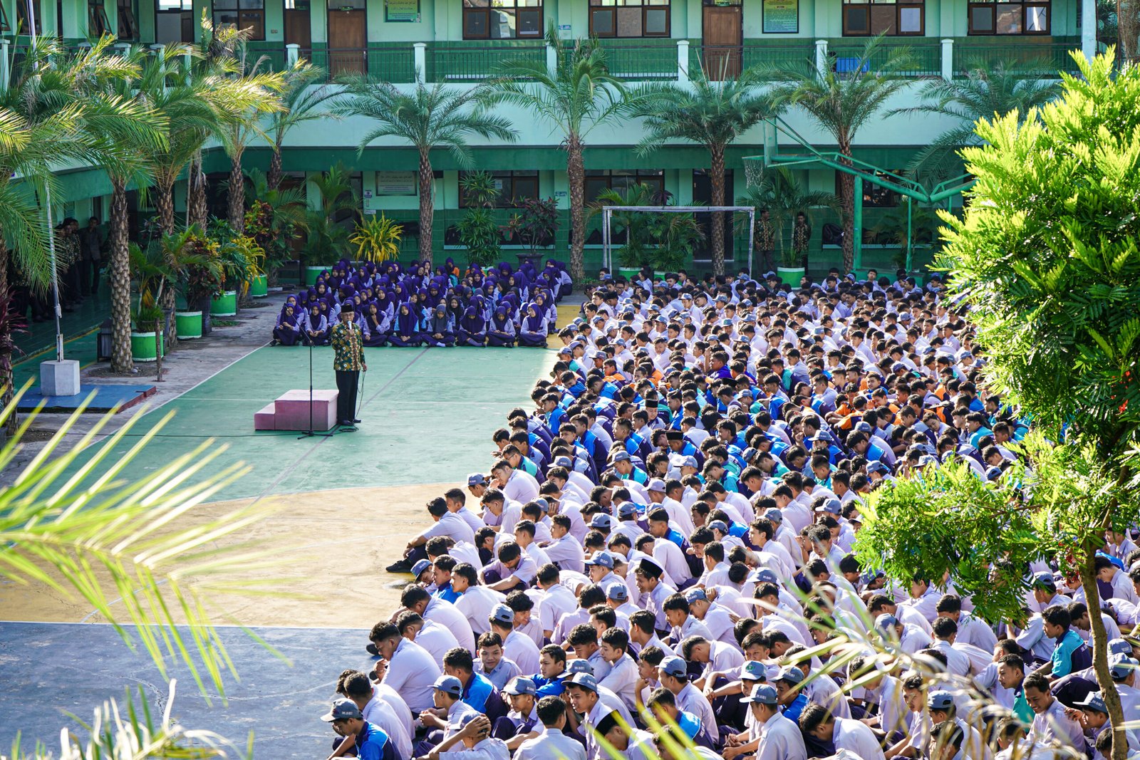 Tatap Keharmonisan dan Kebaikan: Halalbihalal Meriahkan Keluarga Besar SMK Islam 1 Blitar