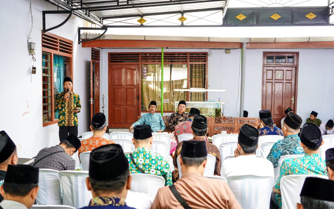 Kegiatan Rutin Anjangsana, Pengajian, dan Santunan Anak Yatim Keluarga Besar SMK Islam 1 Blitar