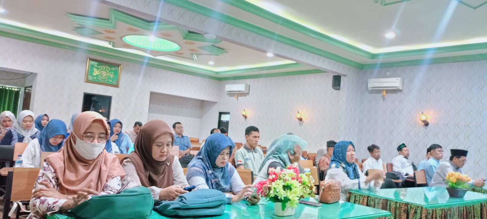 Rapat Koordinasi Walikelas dan Pemateri MPLS di SMK Islam 1 Blitar
