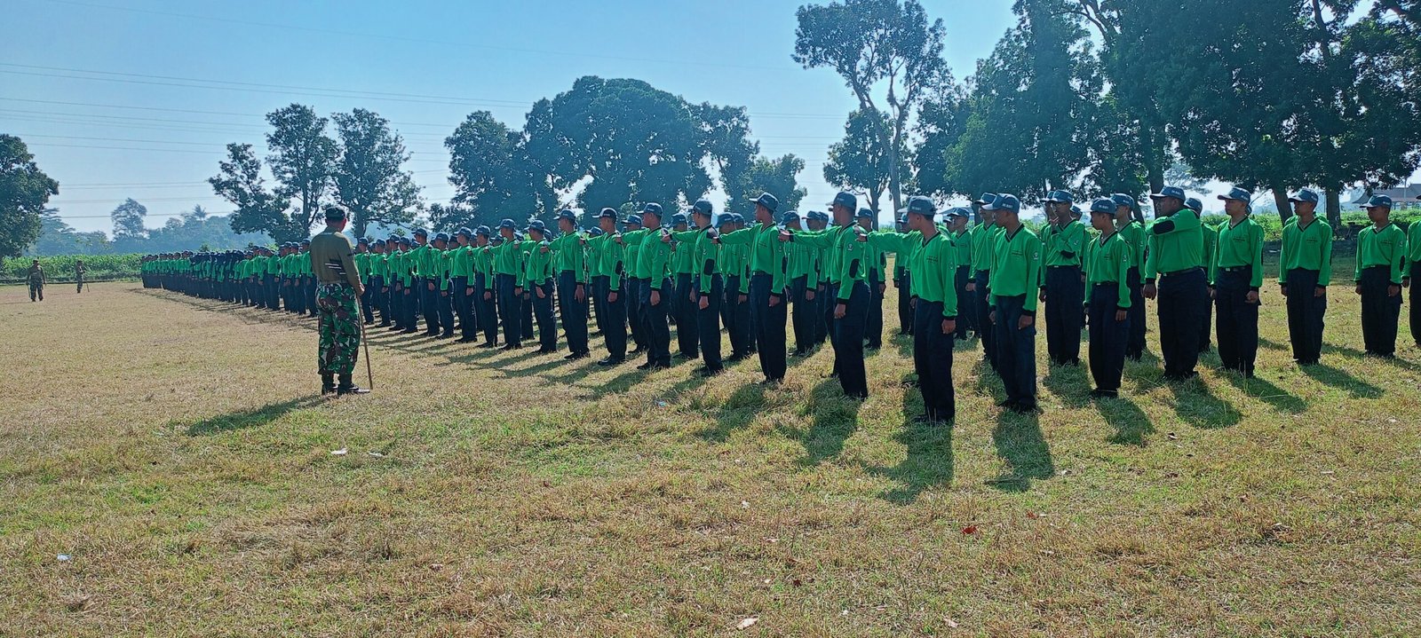 Diikuti 480 Siswa, Lapangan Jatimalang Diramaikan Aksi Bela Negara oleh Siswa Siswi SMK Islam 1 Blitar