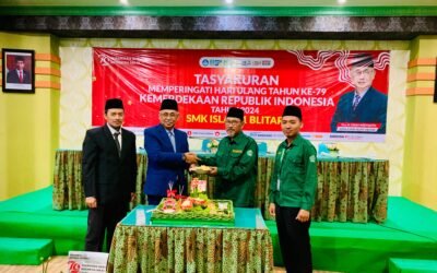 Tasyakuran HUT Ke-79 Kemerdekaan RI di SMK Islam 1 Blitar: Penyampaian Agenda Penting Sekolah