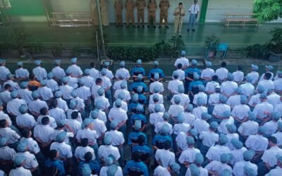 Apel Rutin SMK Islam 1 Blitar: Penekanan Tata Tertib dan Pengenalan Atribut Baru