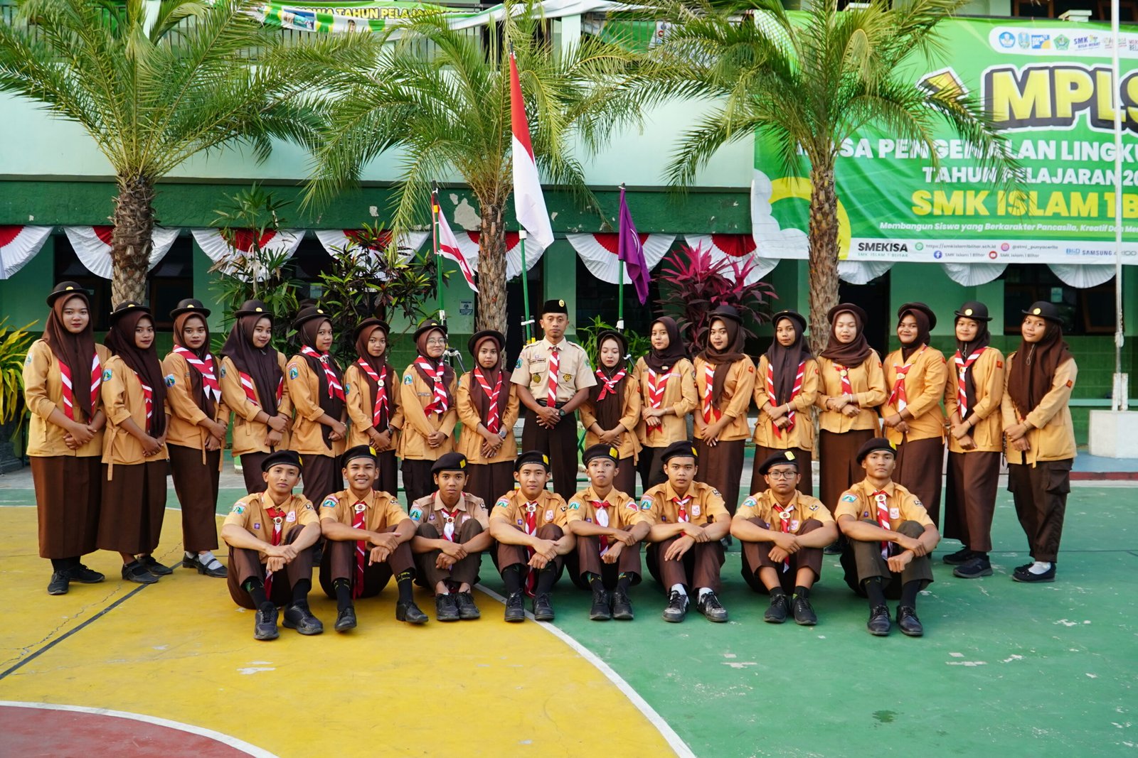 Apel Hari Pramuka Ke-63 di SMK Islam 1 Blitar: “Pramuka Berjiwa Pancasila Menjaga NKRI”