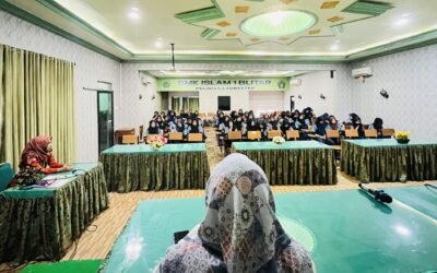 SMK Islam 1 Blitar Gelar Kegiatan Rutin untuk Siswi, Narasumber Bahas Peran Perempuan sebagai Ujung Tombak Generasi Hebat