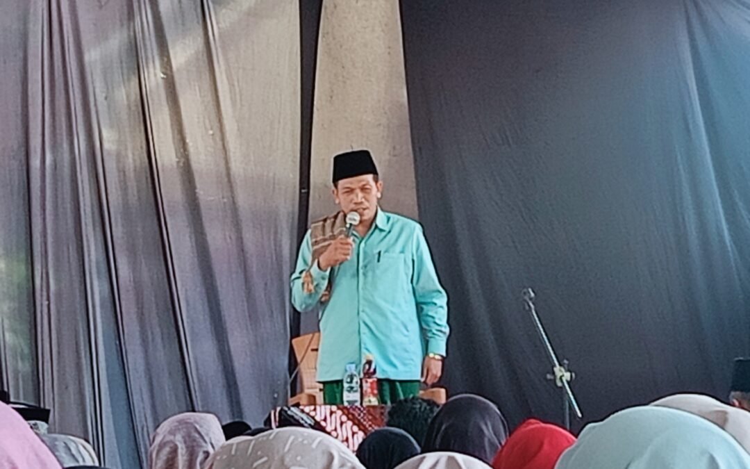 Kebersamaan dalam Anjangsana SMK Islam 1 Blitar: Tausiyah, Santunan, dan Semangat Baru