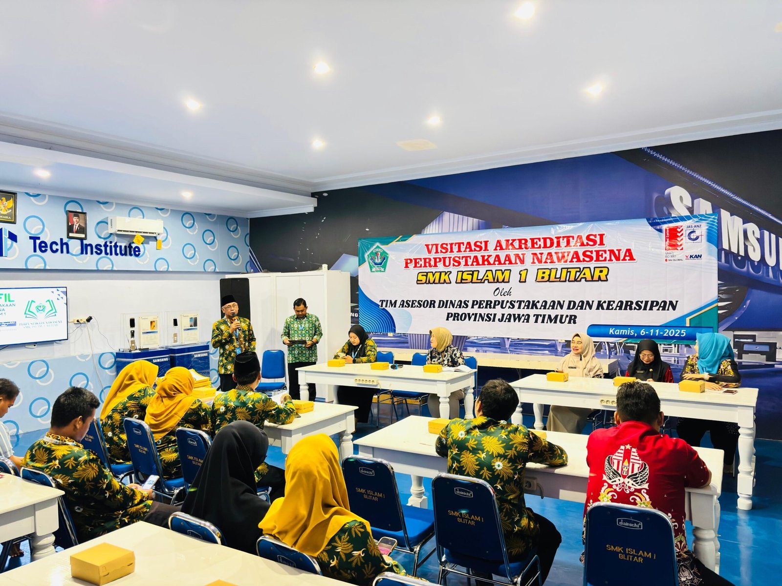 Visitasi Akreditasi Perpustakaan Nawasena SMK Islam 1 Blitar oleh Tim Asesor Dinas Perpustakaan dan Kearsipan Provinsi Jawa Timur