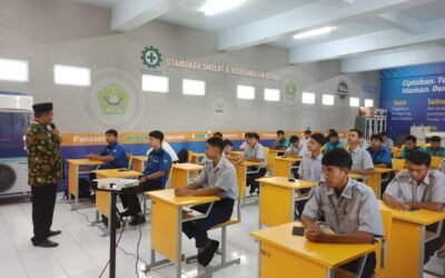 Calon Siswa Antusias Ikuti Tes UT School Angkatan 39 di SMK Islam 1 Blitar
