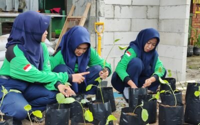 SMK Islam 1 Blitar Ikuti Gerakan Menanam Serentak Program SIKAP 2026 Bersama Gubernur Jawa Timur