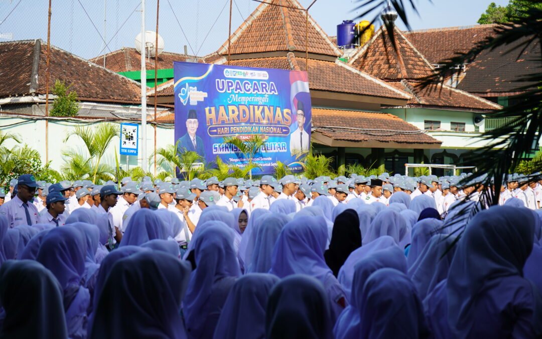 Hardiknas 2026 di SMK Islam 1 Blitar: Upacara Khidmat, Prestasi Paskibra Bersinar, dan Aksi Serentak Minum Tablet Tambah Darah (TTD)
