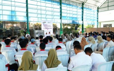 Bekali Calon Wirausahawan Muda, SMKS Islam 1 Kota Blitar Jadi Tuan Rumah Sosialisasi Perizinan Berusaha DPMPTSP Kota Blitar