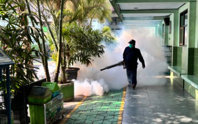 Antisipasi DBD, SMKS Islam 1 Kota Blitar Gandeng Puskesmas Kepanjenkidul Laksanakan Fogging Massal di Kampus 1 dan 2